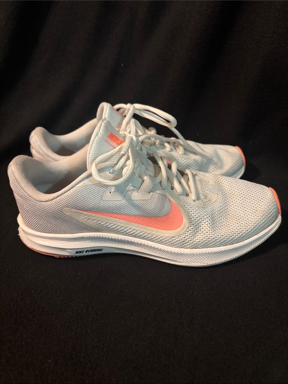 Nike women's running shoes - Picture 3 of 7